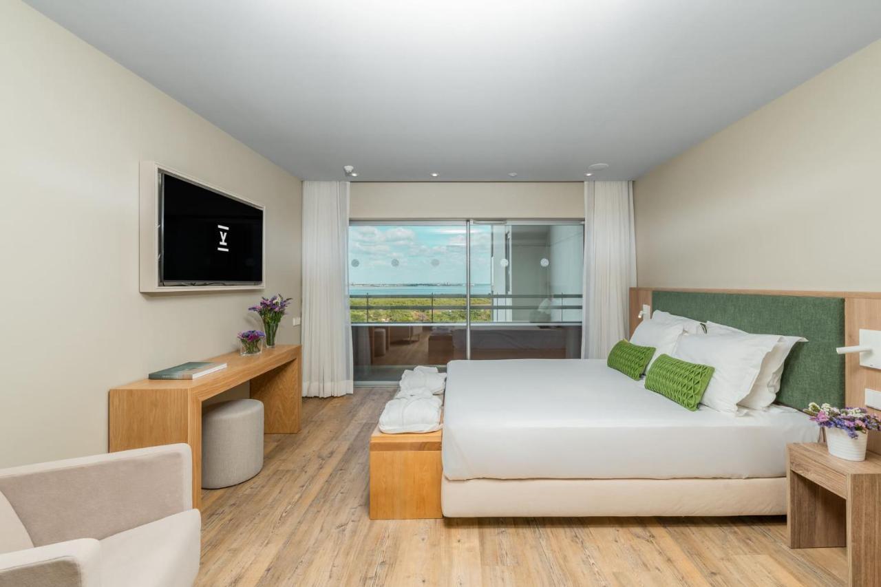 The Editory By The Sea Troia Comporta Hotel Exterior photo A room at the hotel